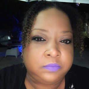 Meet your Posher, Nickie